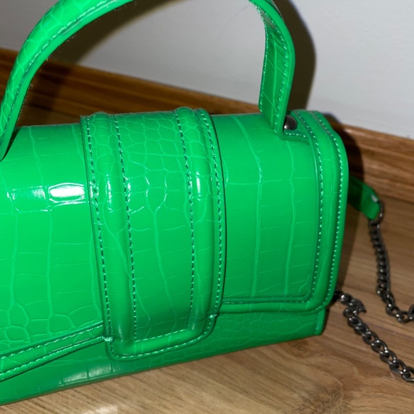 Zara bright green mini City Bag - Picture 6 of 9